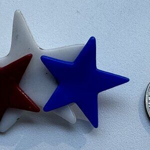 439 FUSED GLASS STAR PIN RED WHITE & BLUE 1"H x 1 1/2" L